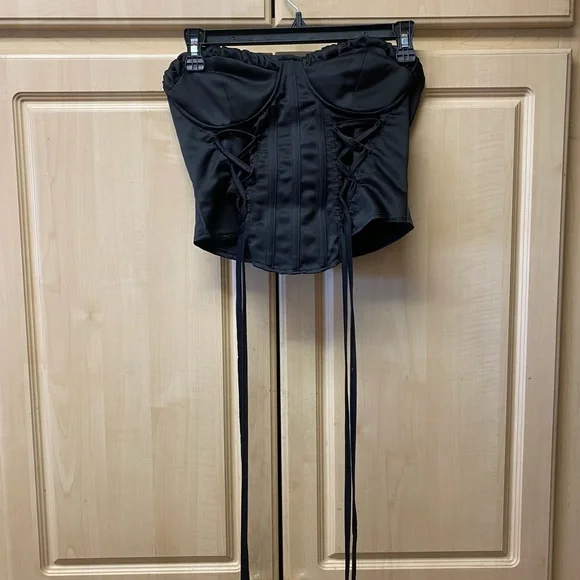 PrettyLittleThing Black Satin Double Lace Up Crop Corset Size 4 - Picture 4 of 9